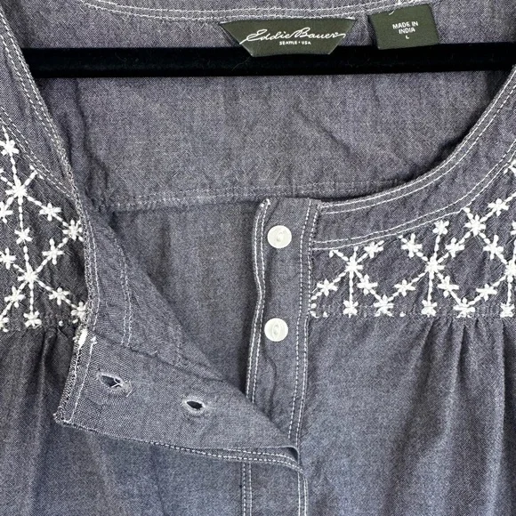 Eddie Bauer Tank Size Large - Picture 2 of 5